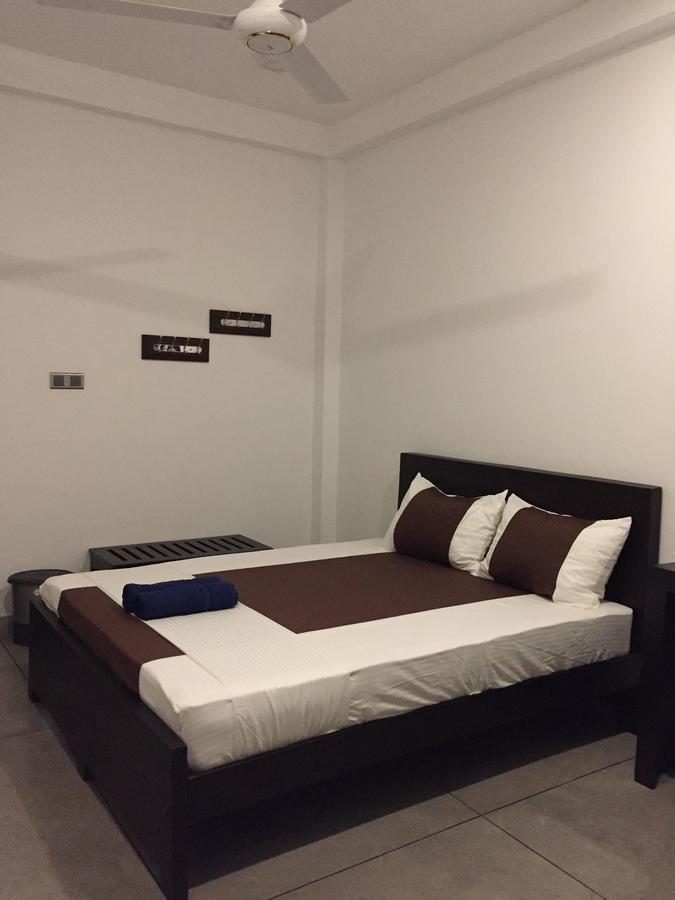 Us Motel Colombo Homagama Eksteriør billede