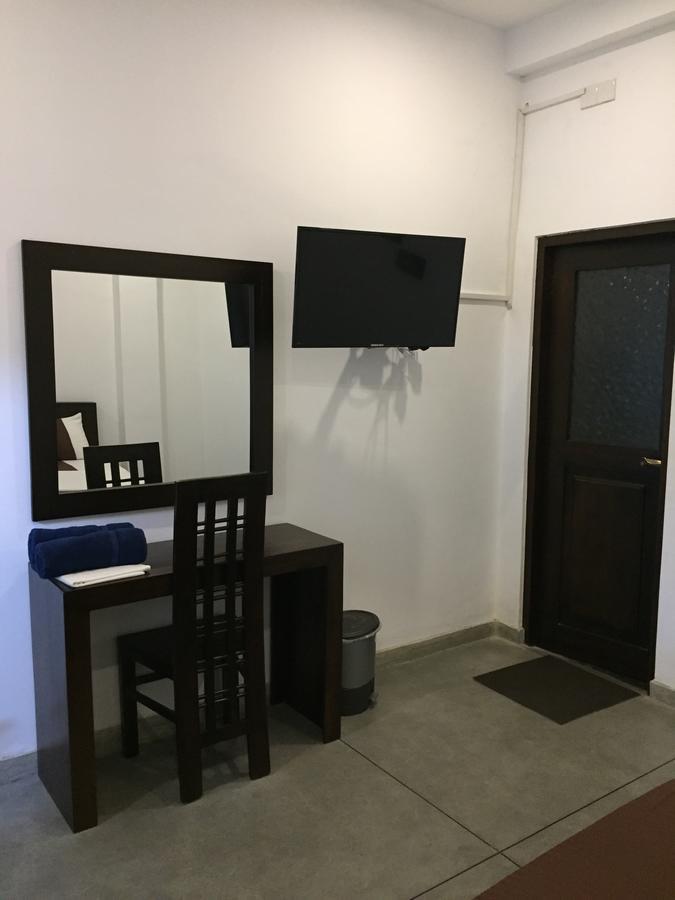 Us Motel Colombo Homagama Eksteriør billede